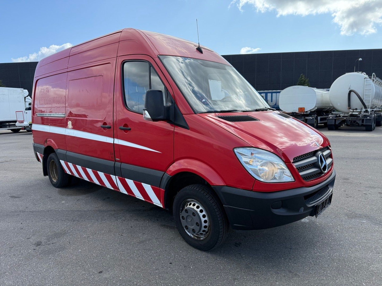 Mercedes-Benz CDI Rioned High Pressure - משאית ואקום: תמונה 3 Mercedes-Benz CDI Rioned High Pressure - משאית ואקום: תמונה 3