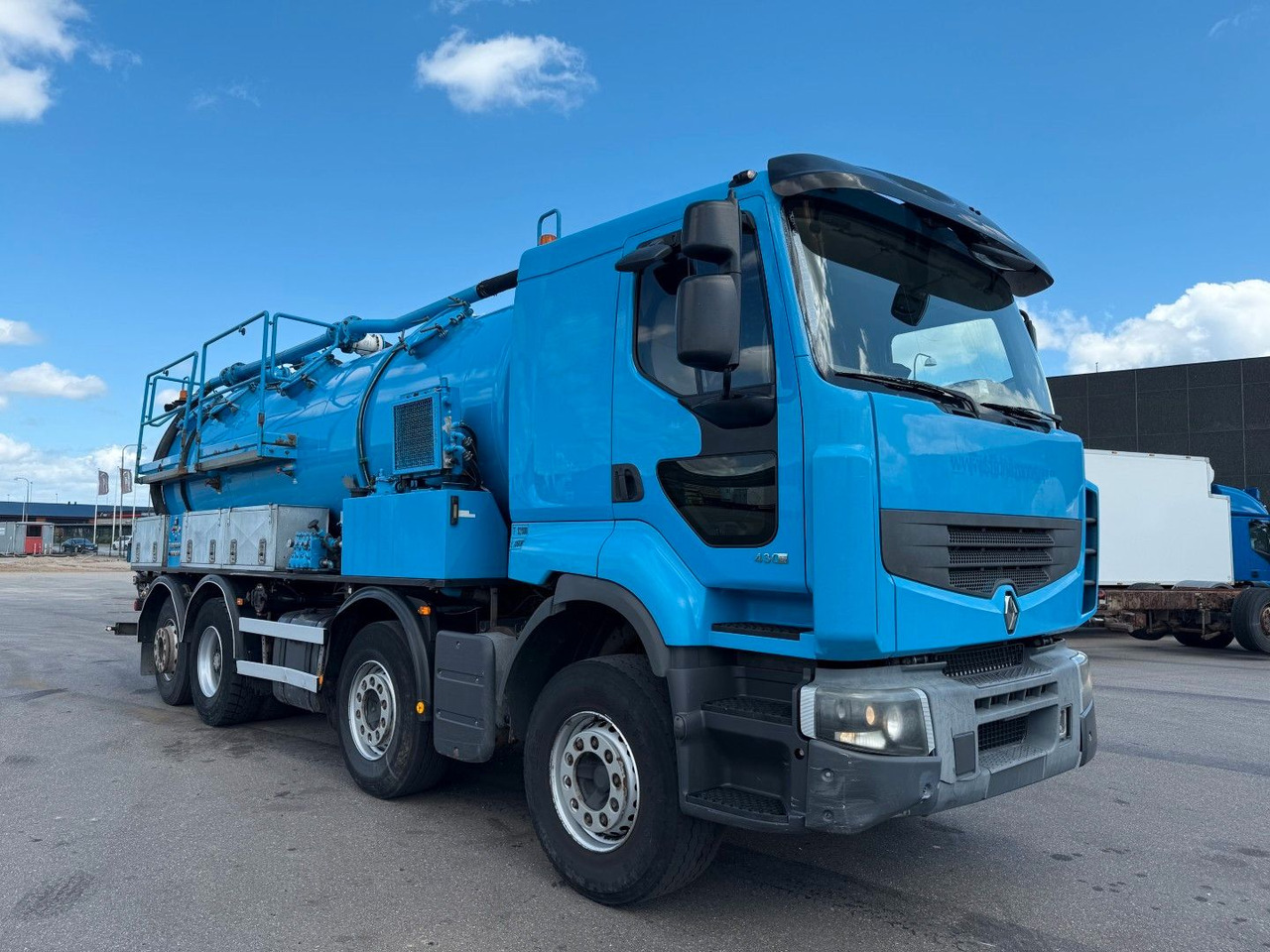 Renault Premium Lander 430.32 8x2*6 Simon Moos 18.100 L - משאית ואקום: תמונה 2 Renault Premium Lander 430.32 8x2*6 Simon Moos 18.100 L - משאית ואקום: תמונה 2