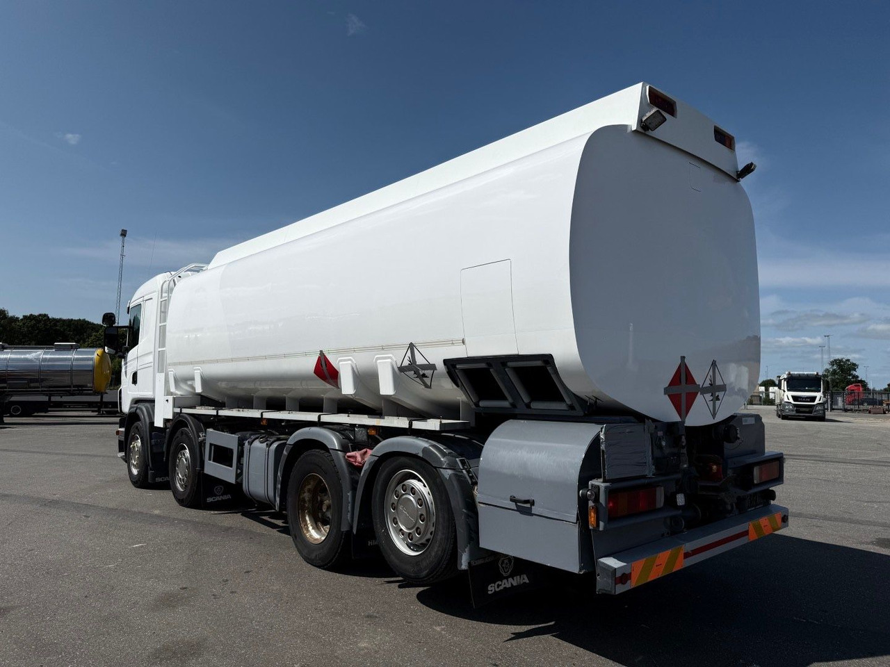 Scania G480 8x2*6 24.000 L / 5 compartments / ADR Tank - משאית מכל: תמונה 4 Scania G480 8x2*6 24.000 L / 5 compartments / ADR Tank - משאית מכל: תמונה 4