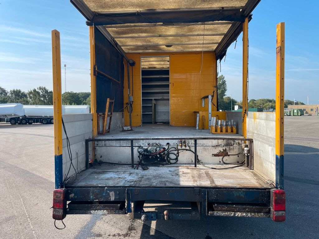 Scania P94/230 LB 4x2 Euro 3 Schaltgetriebe - משאית צד נופל/ שטוחה: תמונה 5 Scania P94/230 LB 4x2 Euro 3 Schaltgetriebe - משאית צד נופל/ שטוחה: תמונה 5