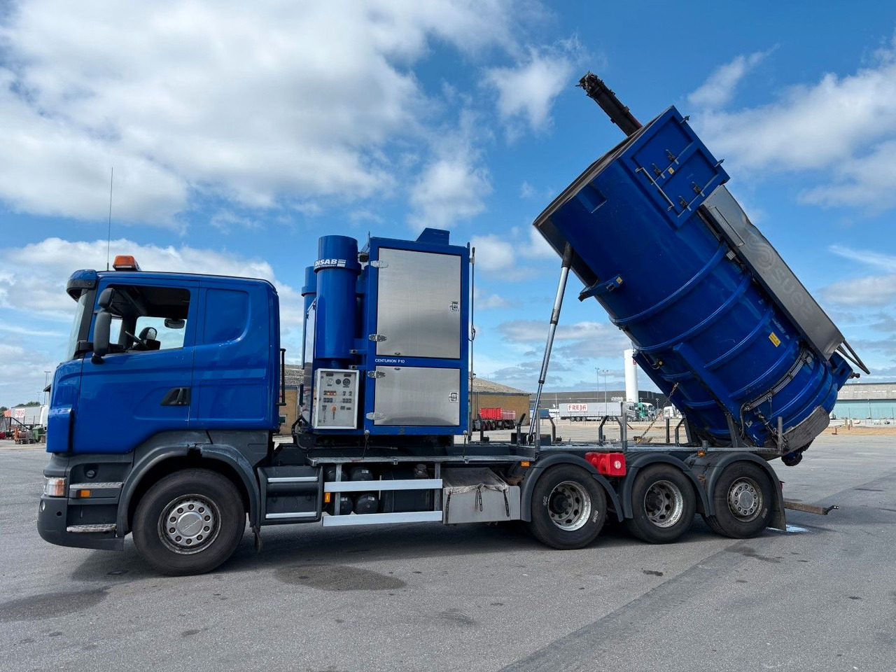 Scania R420 8x4*4 Vacuum Suction Disab Centurion P10 - משאית ואקום: תמונה 5 Scania R420 8x4*4 Vacuum Suction Disab Centurion P10 - משאית ואקום: תמונה 5
