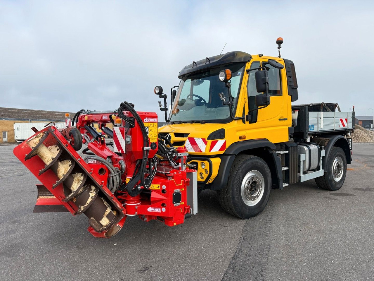 Unimog U427 4x4 Tipper / Kipper / Dücker Fräse BRS 15 - מזהיר: תמונה 2 Unimog U427 4x4 Tipper / Kipper / Dücker Fräse BRS 15 - מזהיר: תמונה 2