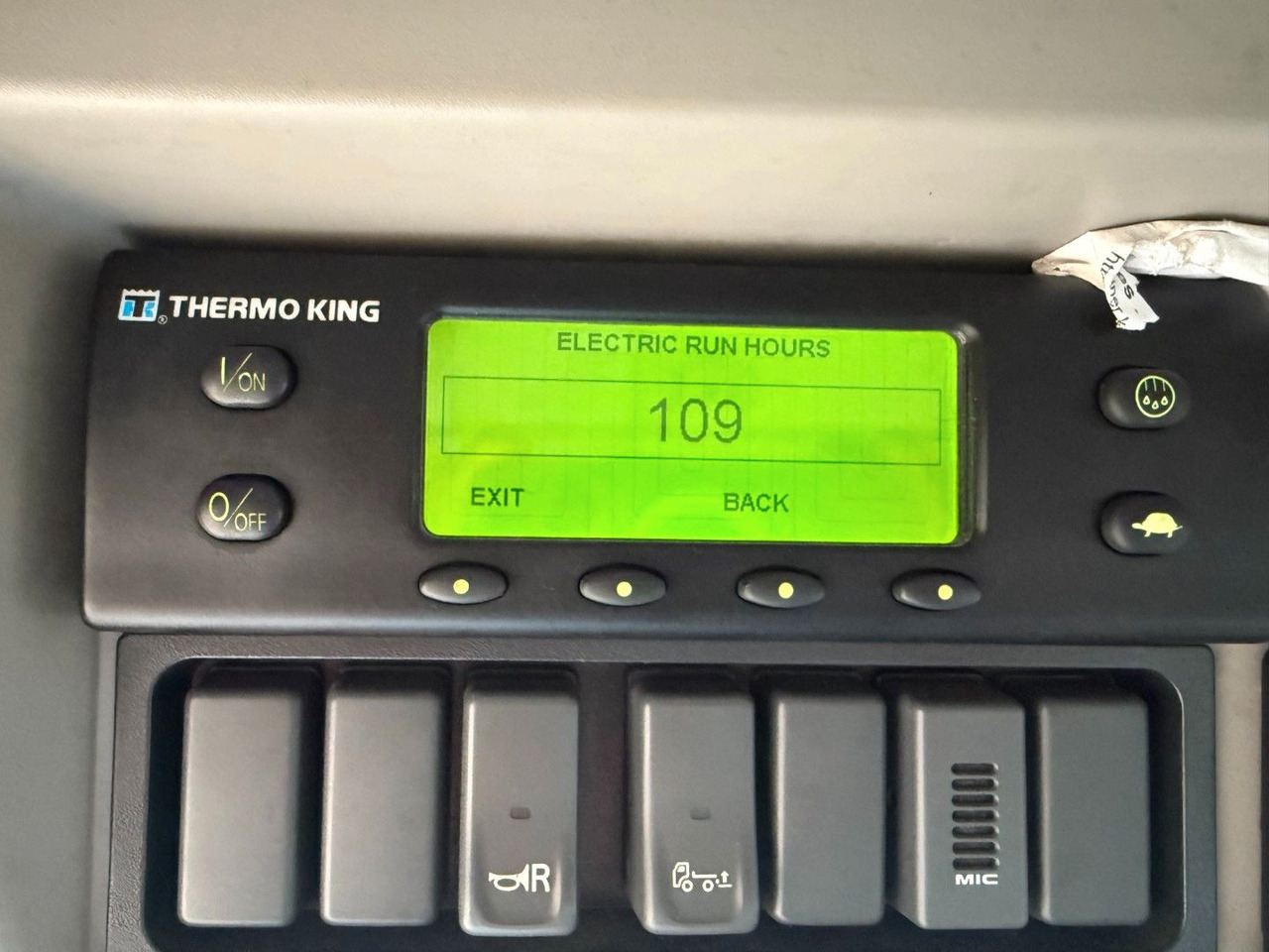 משאית קירור Volvo FE320 6x2*4 TK T1200-R Spectrum 9,80 m. koffer: תמונה 15 משאית קירור Volvo FE320 6x2*4 TK T1200-R Spectrum 9,80 m. koffer: תמונה 15