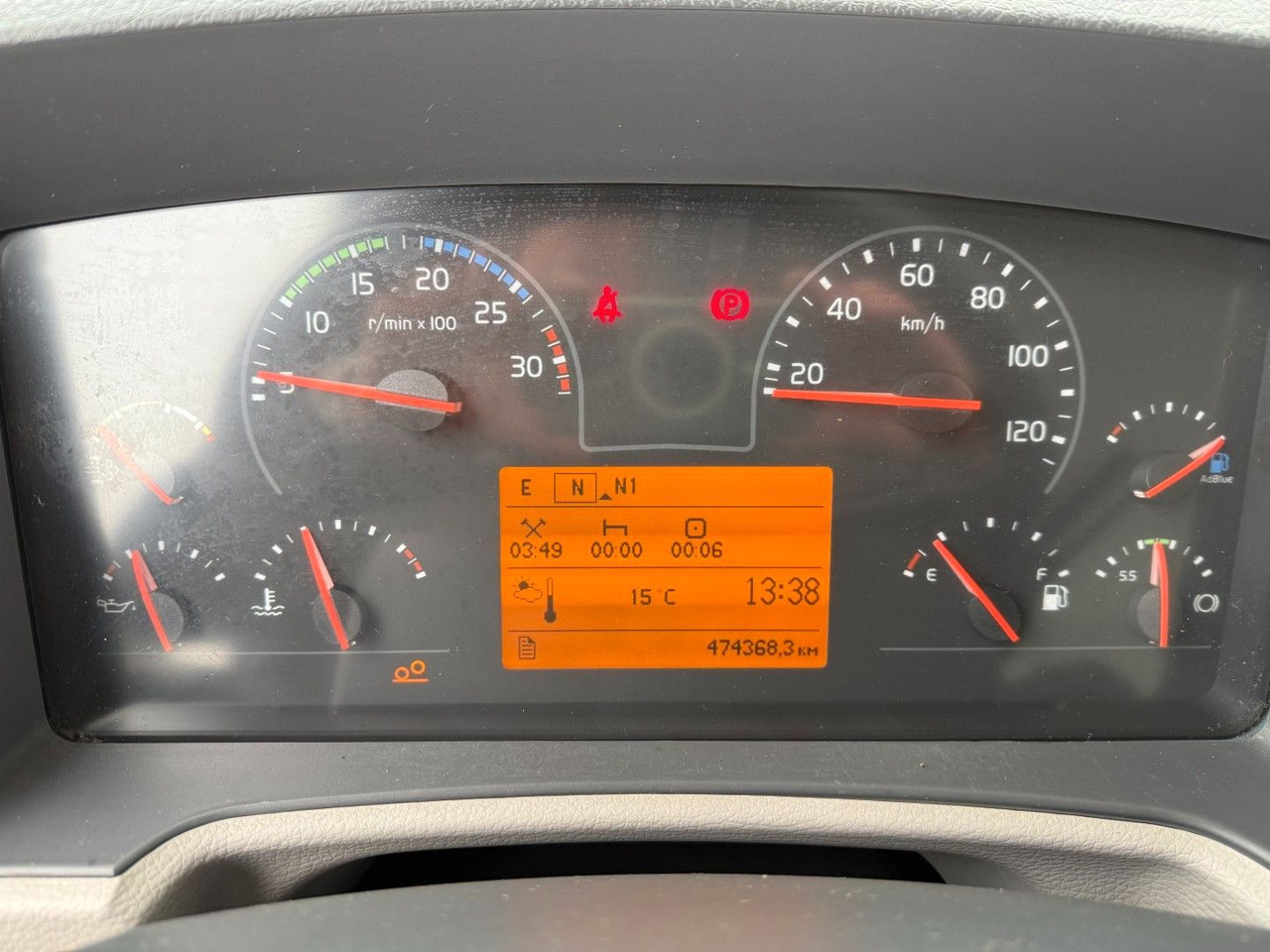 משאית קירור Volvo FE320 6x2*4 TK T1200-R Spectrum 9,80 m. koffer: תמונה 18 משאית קירור Volvo FE320 6x2*4 TK T1200-R Spectrum 9,80 m. koffer: תמונה 18