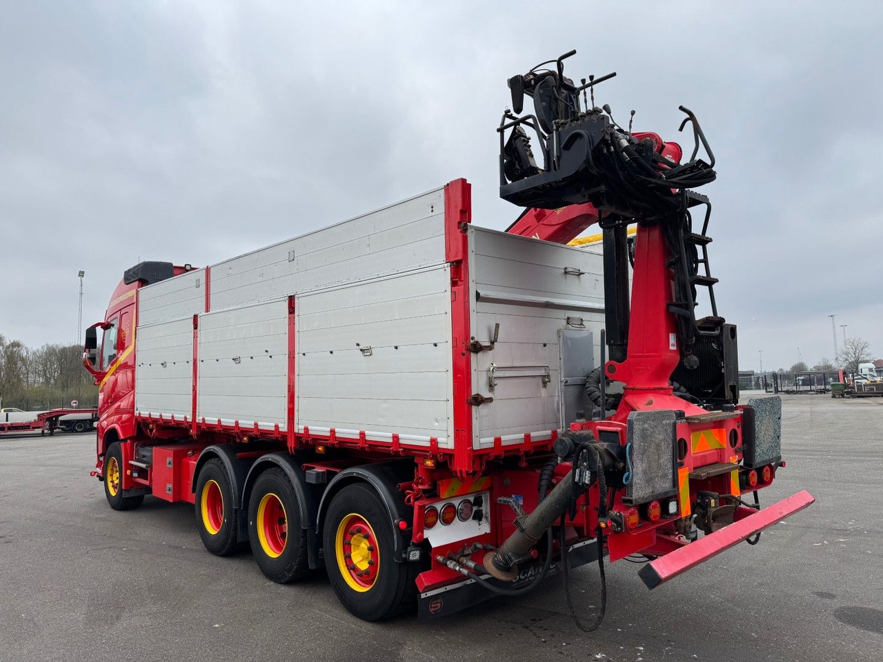 Volvo FH500 8x4*4 Tipper / Kipper (No Crane) - מזהיר: תמונה 4 Volvo FH500 8x4*4 Tipper / Kipper (No Crane) - מזהיר: תמונה 4