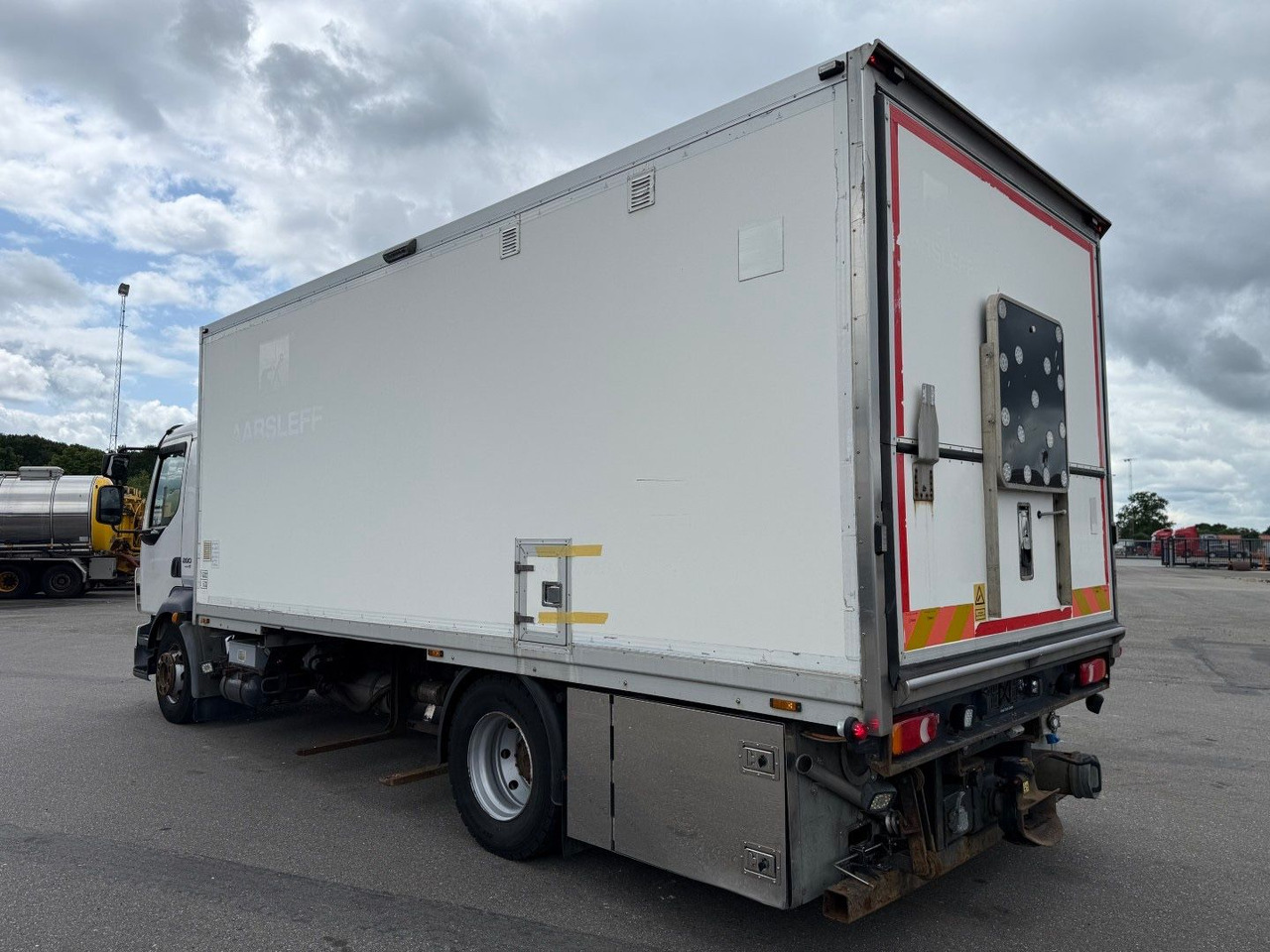 Volvo FL 280 4x2 Euro 5 Workshop Equipment - משאית תיבה: תמונה 4 Volvo FL 280 4x2 Euro 5 Workshop Equipment - משאית תיבה: תמונה 4