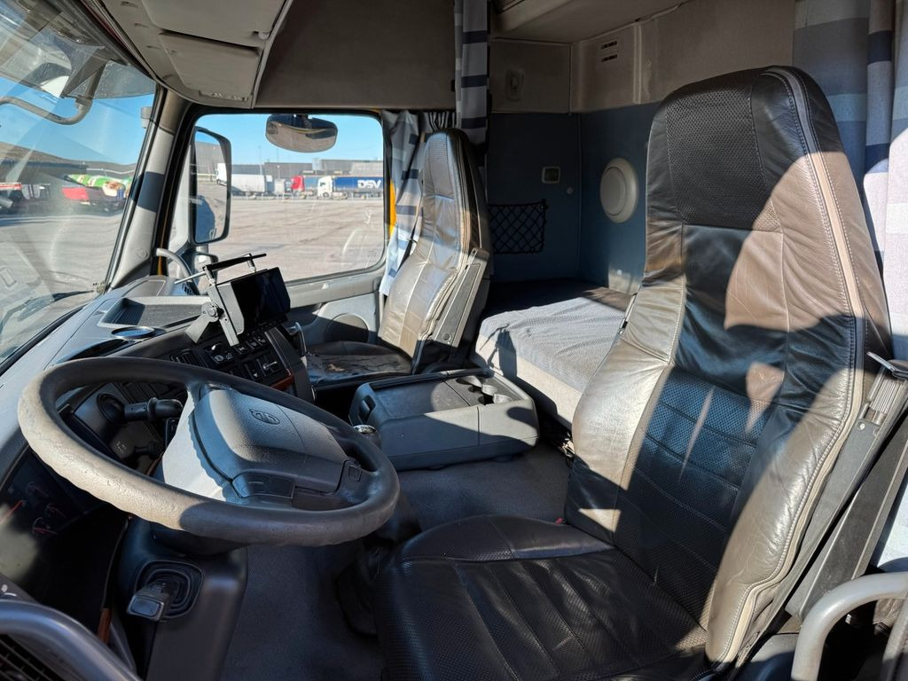 Volvo FM 340 6x2*4 Euro 5 FFG Elephant 10 m3 Volvo FM 340 6x2*4 Euro 5 FFG Elephant 10 m3 - משאית ואקום: תמונה 5 Volvo FM 340 6x2*4 Euro 5 FFG Elephant 10 m3 Volvo FM 340 6x2*4 Euro 5 FFG Elephant 10 m3 - משאית ואקום: תמונה 5