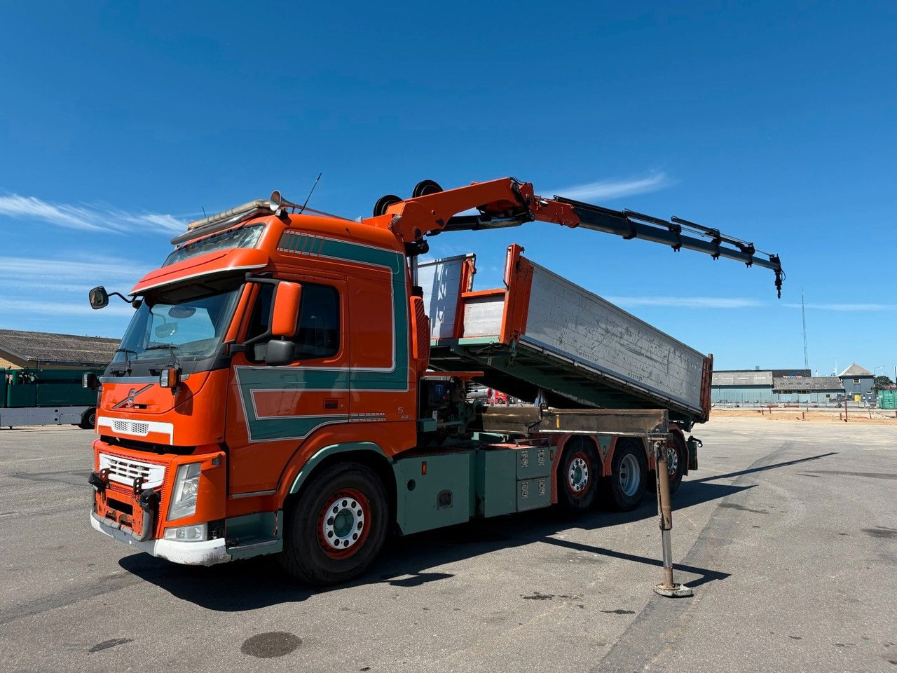 Volvo FM500 8x2*6 Crane HMF 2620 K5 Pendel Tipper - משאית מנוף: תמונה 1 Volvo FM500 8x2*6 Crane HMF 2620 K5 Pendel Tipper - משאית מנוף: תמונה 1