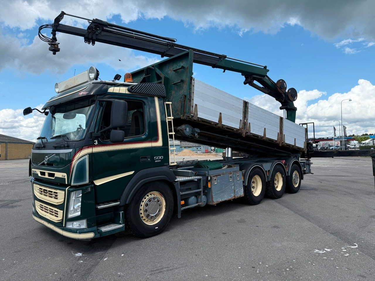 Volvo FM500 8x4*4 Tipper / Crane HMF2620-K5 - מזהיר, משאית מנוף: תמונה 1 Volvo FM500 8x4*4 Tipper / Crane HMF2620-K5 - מזהיר, משאית מנוף: תמונה 1