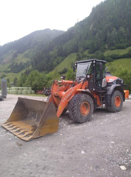 Hitachi ZW180-6 - מעמיס גלגלים: תמונה 1 Hitachi ZW180-6 - מעמיס גלגלים: תמונה 1