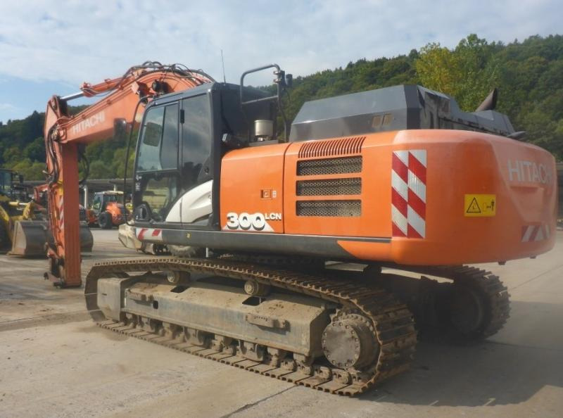Hitachi ZX300LCN-6 - מחפר סורק: תמונה 1 Hitachi ZX300LCN-6 - מחפר סורק: תמונה 1
