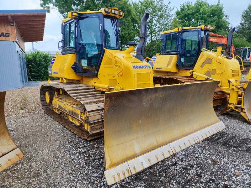 Komatsu D51PX-24 - דחפור: תמונה 3 Komatsu D51PX-24 - דחפור: תמונה 3