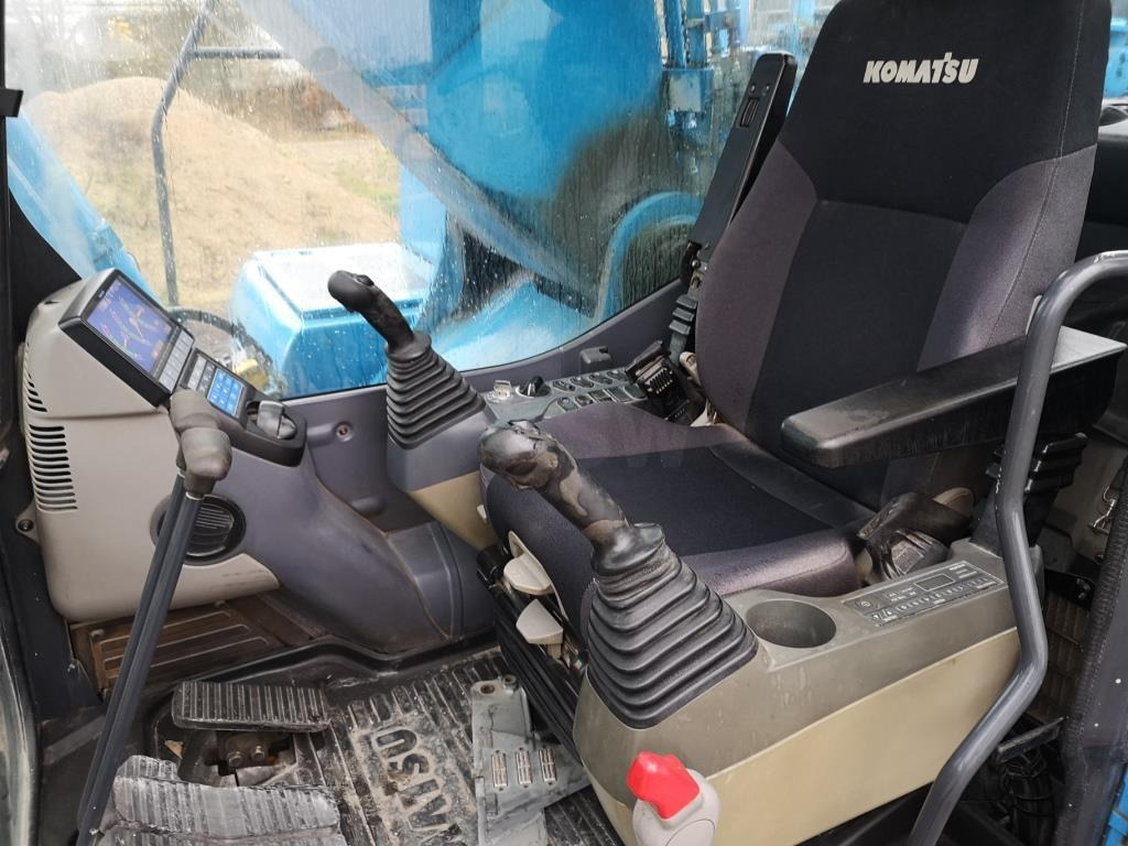 Komatsu PC490LC-10 - מחפר סורק: תמונה 5 Komatsu PC490LC-10 - מחפר סורק: תמונה 5