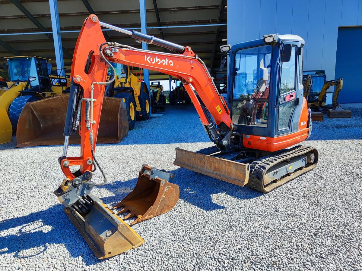 Kubota KX71-3 - מיני מחפר: תמונה 2 Kubota KX71-3 - מיני מחפר: תמונה 2