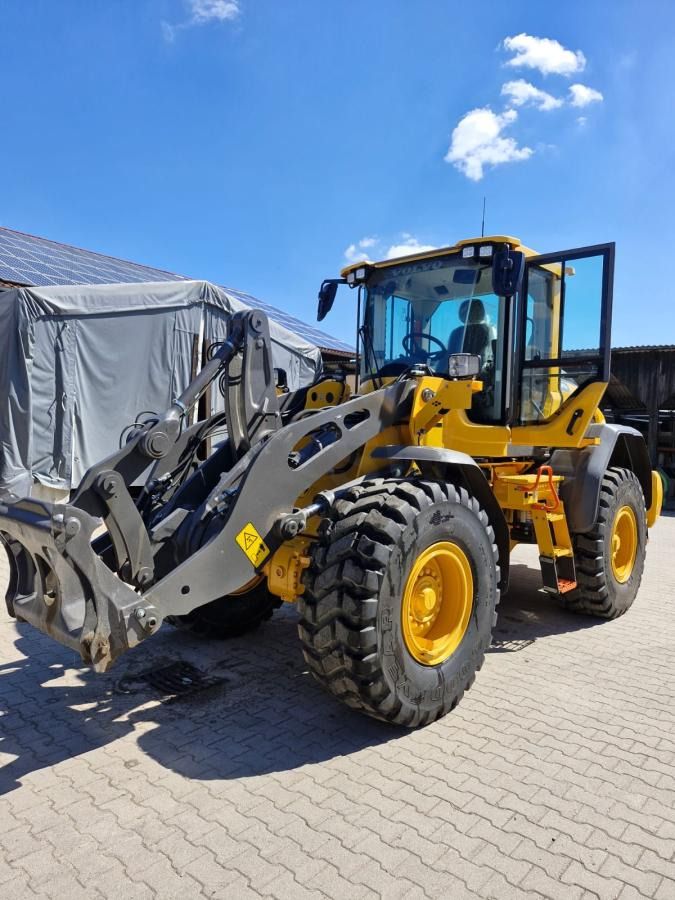 Volvo L90H - מעמיס גלגלים: תמונה 1 Volvo L90H - מעמיס גלגלים: תמונה 1