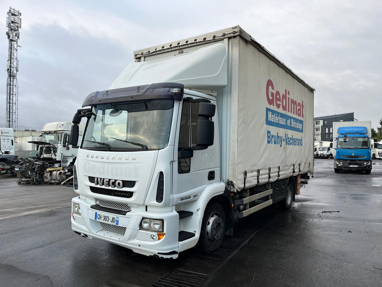 Iveco Eurocargo 120 E 22 - משאית וילונות צד: תמונה 1 Iveco Eurocargo 120 E 22 - משאית וילונות צד: תמונה 1