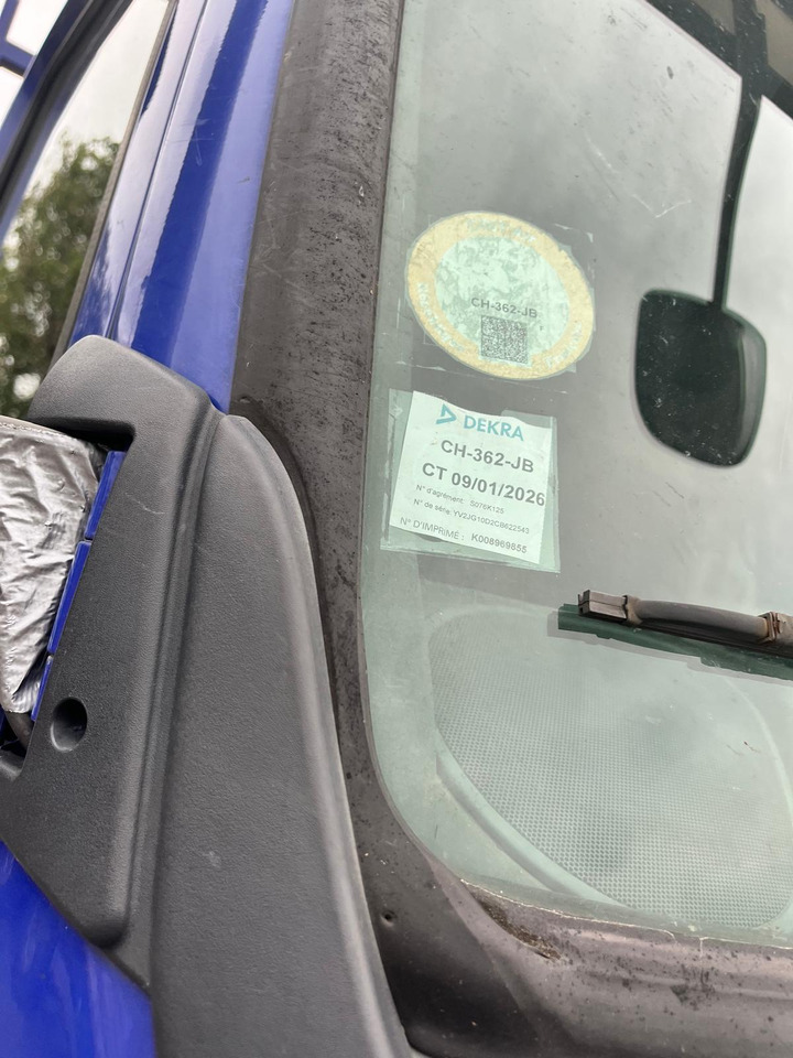 Volvo FM 420 - משאית צד נופל/ שטוחה: תמונה 3 Volvo FM 420 - משאית צד נופל/ שטוחה: תמונה 3