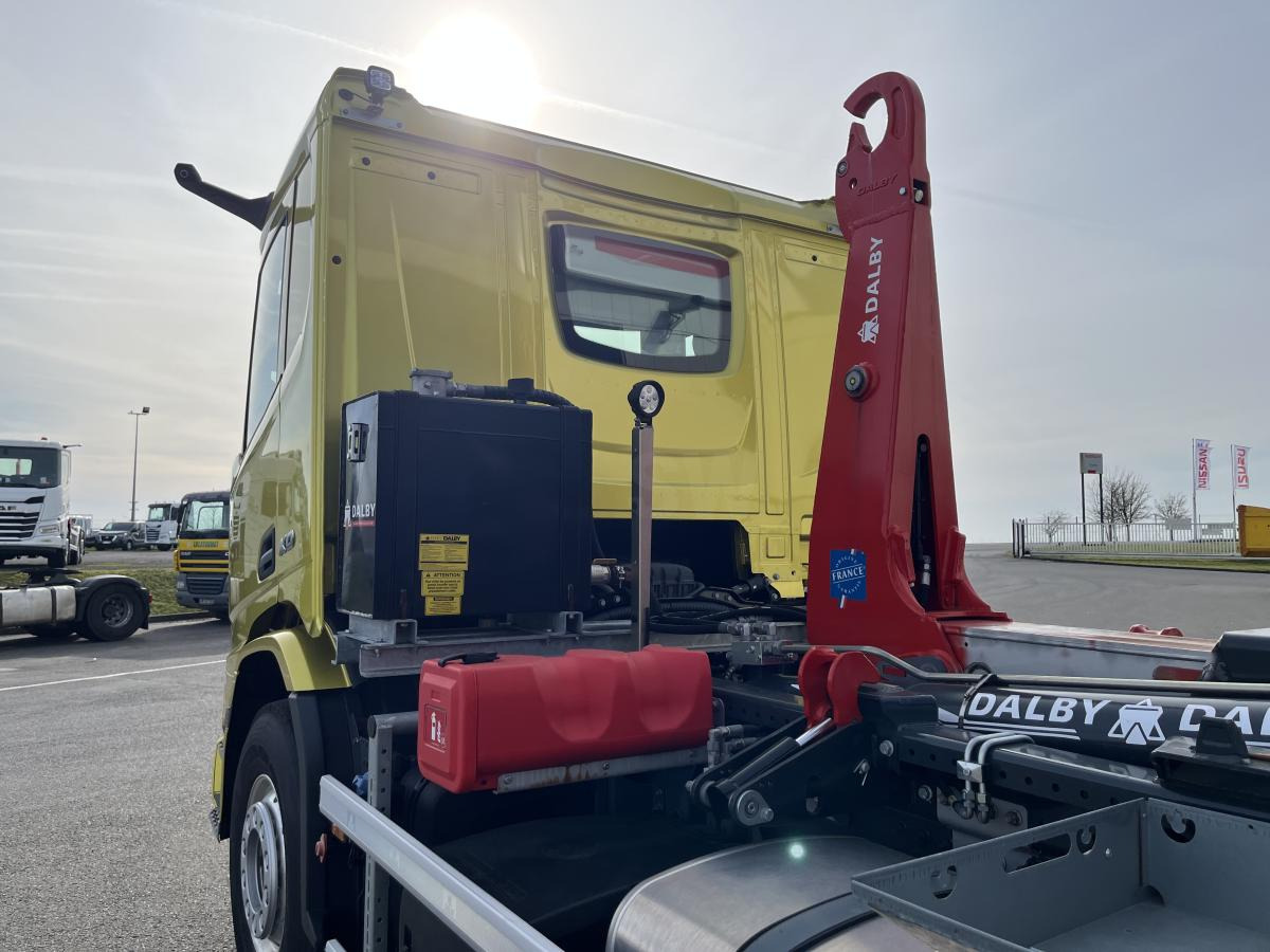 DAF XD 450 FAN - משאית הרמת וו: תמונה 4 DAF XD 450 FAN - משאית הרמת וו: תמונה 4