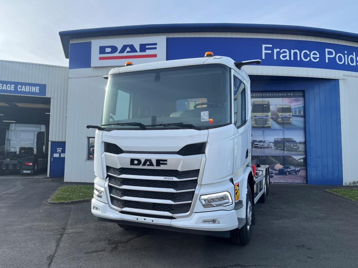 DAF XD 450 FAN - משאית הרמת וו: תמונה 1 DAF XD 450 FAN - משאית הרמת וו: תמונה 1