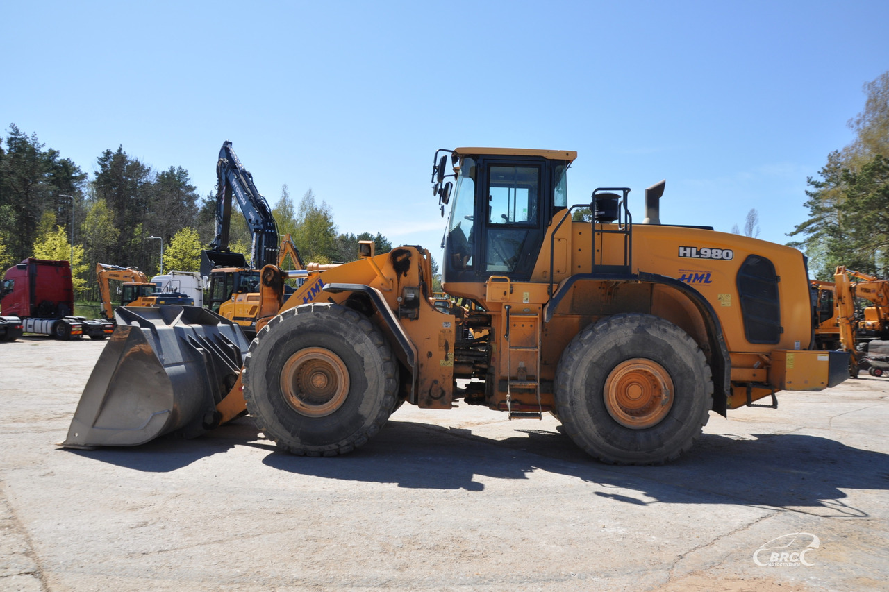 Hyundai HL980 - מעמיס גלגלים: תמונה 3 Hyundai HL980 - מעמיס גלגלים: תמונה 3