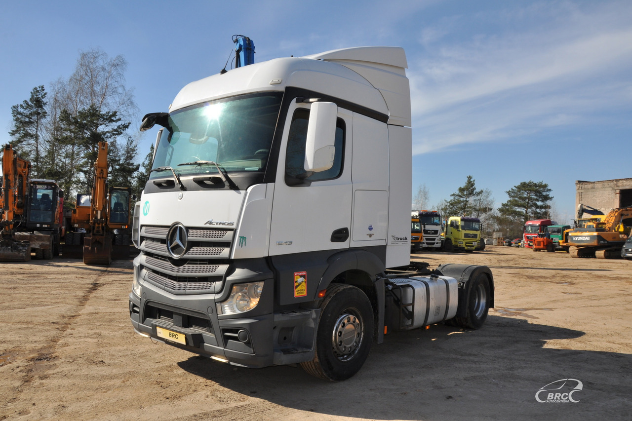 Mercedes-Benz 1843 - יחידת טרקטור: תמונה 1 Mercedes-Benz 1843 - יחידת טרקטור: תמונה 1