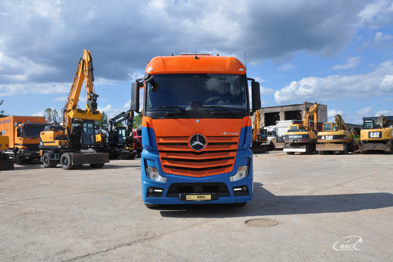 Mercedes-Benz Actros - יחידת טרקטור: תמונה 3 Mercedes-Benz Actros - יחידת טרקטור: תמונה 3