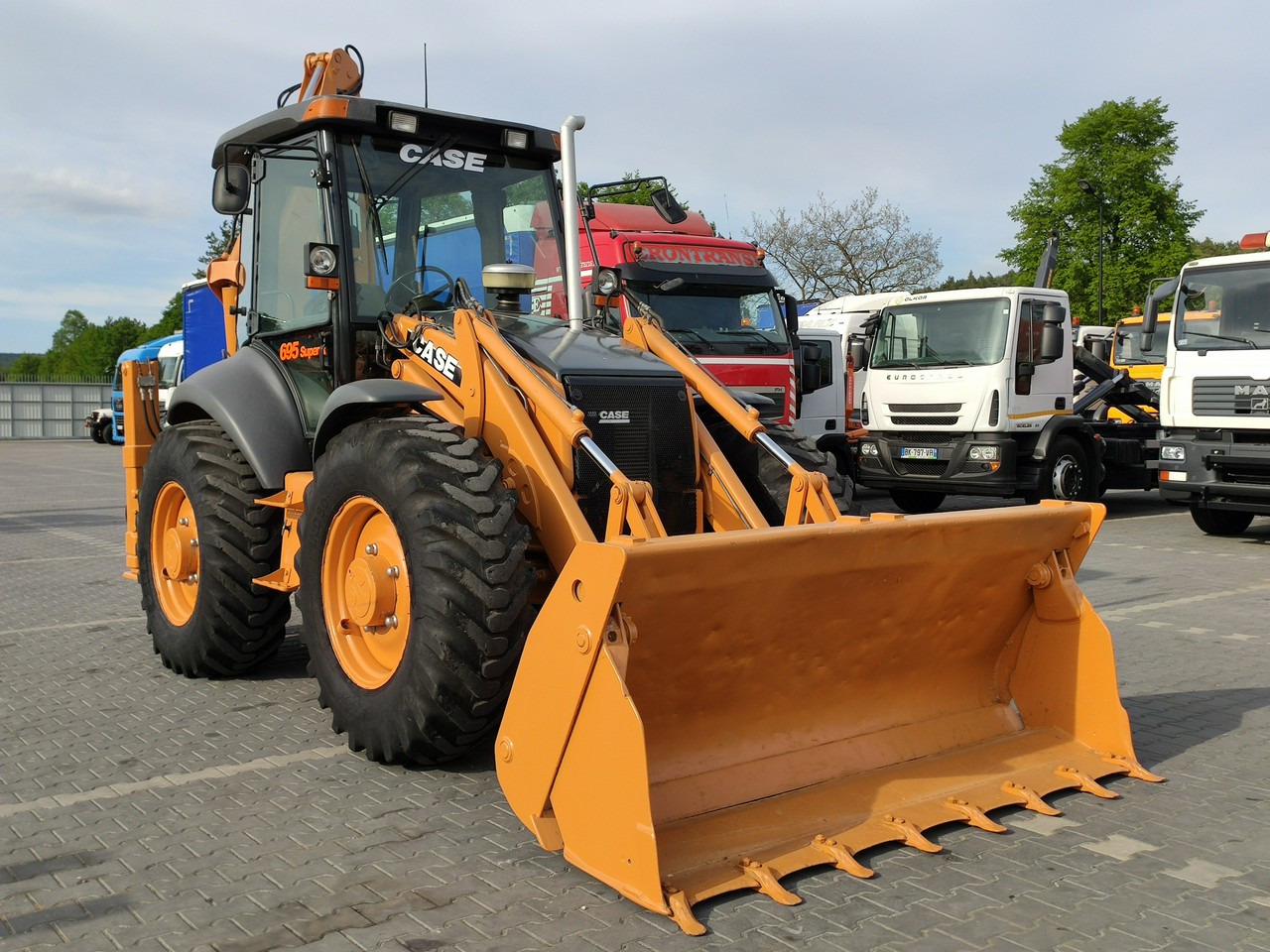 Case 695SR2-4PS - מחפרון: תמונה 5 Case 695SR2-4PS - מחפרון: תמונה 5