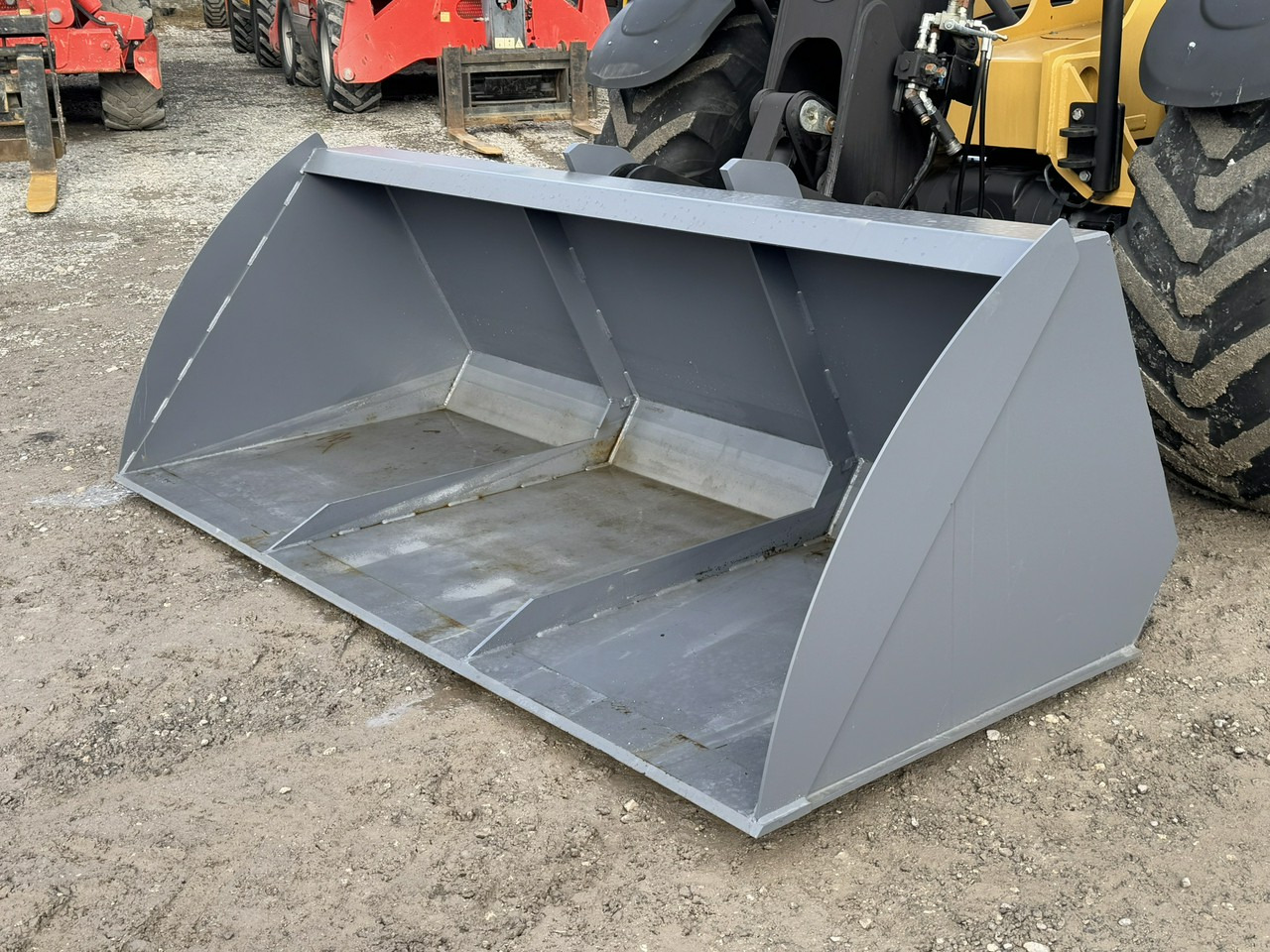 Caterpillar TH337C - מפעיל טלסקופי: תמונה 3 Caterpillar TH337C - מפעיל טלסקופי: תמונה 3