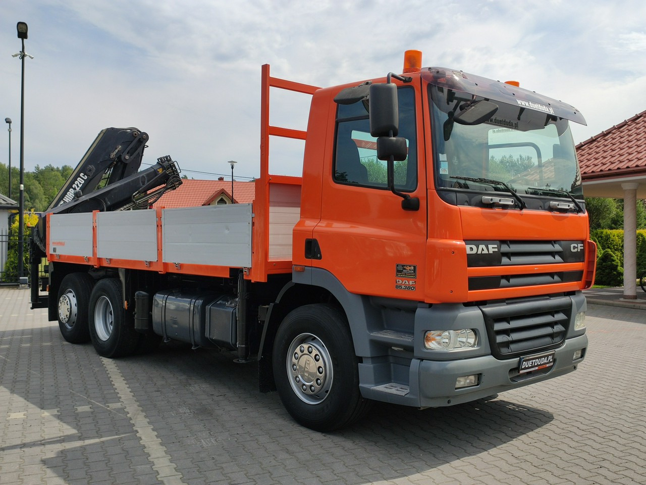 DAF CF 85.380 6x2 Oś Skrętna Skrzynia HDS HIAB 220C + Pilot - משאית צד נופל/ שטוחה, משאית מנוף: תמונה 4 DAF CF 85.380 6x2 Oś Skrętna Skrzynia HDS HIAB 220C + Pilot - משאית צד נופל/ שטוחה, משאית מנוף: תמונה 4