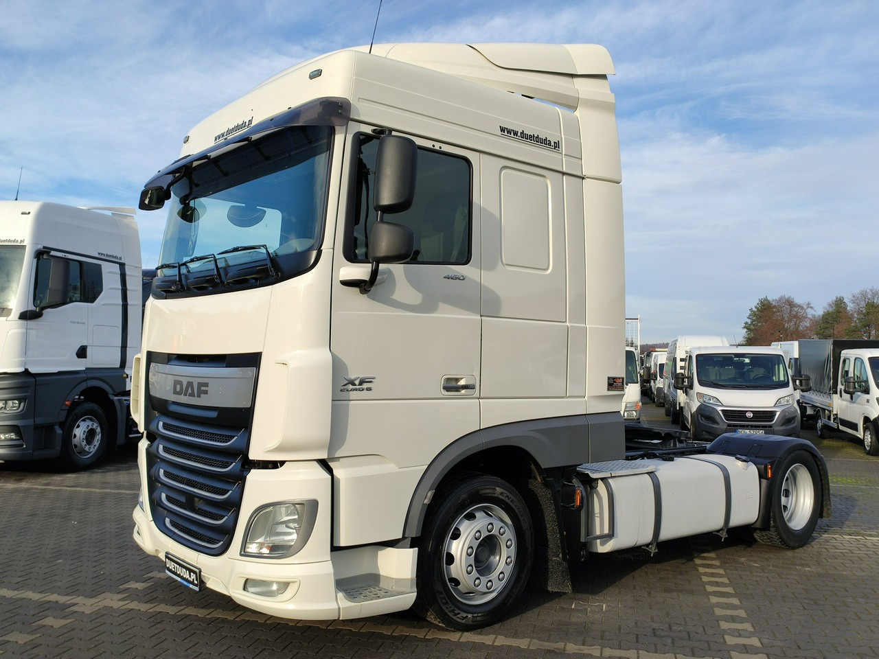 DAF XF 106.460 Euro 6 LowDeck Mega - יחידת טרקטור: תמונה 1 DAF XF 106.460 Euro 6 LowDeck Mega - יחידת טרקטור: תמונה 1