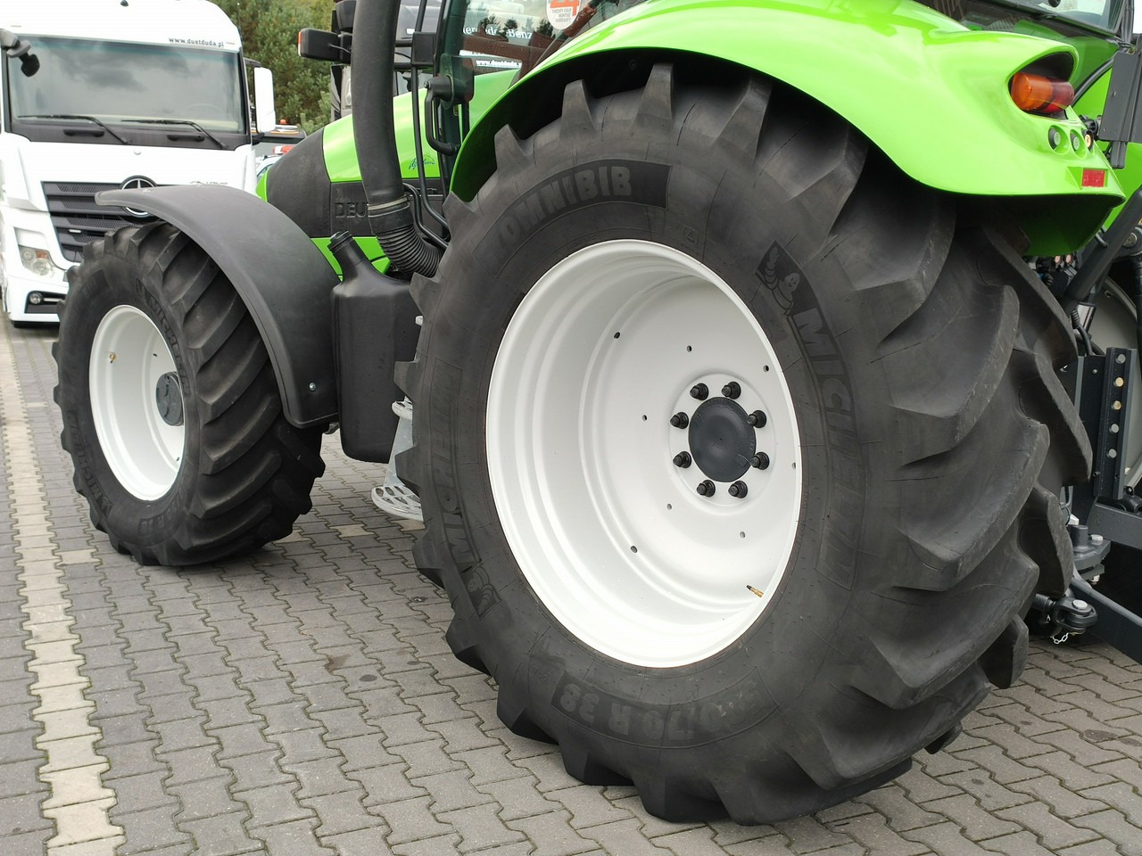 טרקטור חקלאי Deutz Fahr Agrotron M620 4x4 Przedni Tuz Wałek W.O.M Wyjścia do Przyczepy: תמונה 10