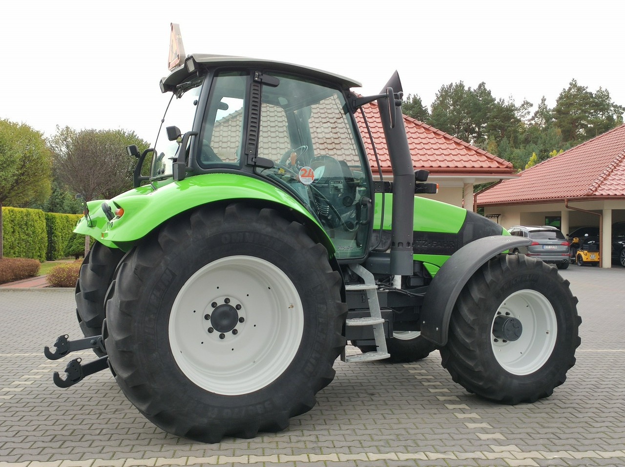 טרקטור חקלאי Deutz Fahr Agrotron M620 4x4 Przedni Tuz Wałek W.O.M Wyjścia do Przyczepy: תמונה 11