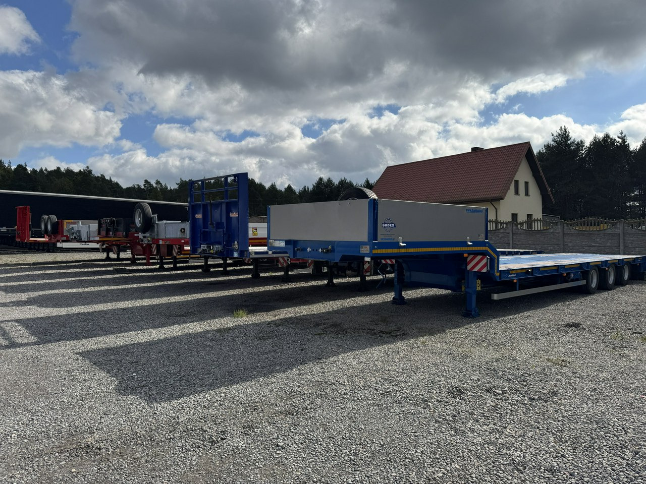 Faymonville Niskopodłogowa Telemega Rozciągana 7m 3-Osiowa Oś skrętna - סמיטריילר עם מטען נמוך: תמונה 2 Faymonville Niskopodłogowa Telemega Rozciągana 7m 3-Osiowa Oś skrętna - סמיטריילר עם מטען נמוך: תמונה 2