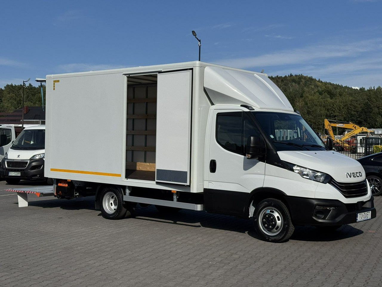 Iveco Daily 35C14 - כלי רכב מסחרי עם תיבה: תמונה 2 Iveco Daily 35C14 - כלי רכב מסחרי עם תיבה: תמונה 2