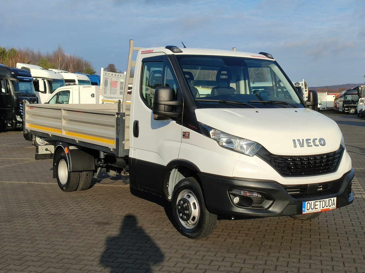 Iveco Daily 35C16 V - כלי רכב מסחרי מזהיר: תמונה 3 Iveco Daily 35C16 V - כלי רכב מסחרי מזהיר: תמונה 3
