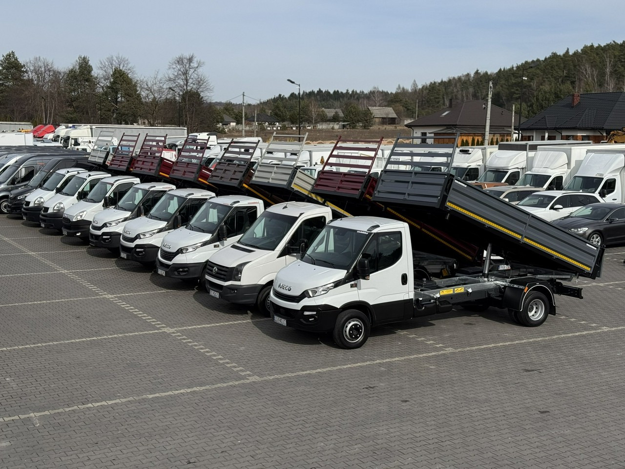 Iveco Daily 35C16 V - כלי רכב מסחרי מזהיר: תמונה 2 Iveco Daily 35C16 V - כלי רכב מסחרי מזהיר: תמונה 2
