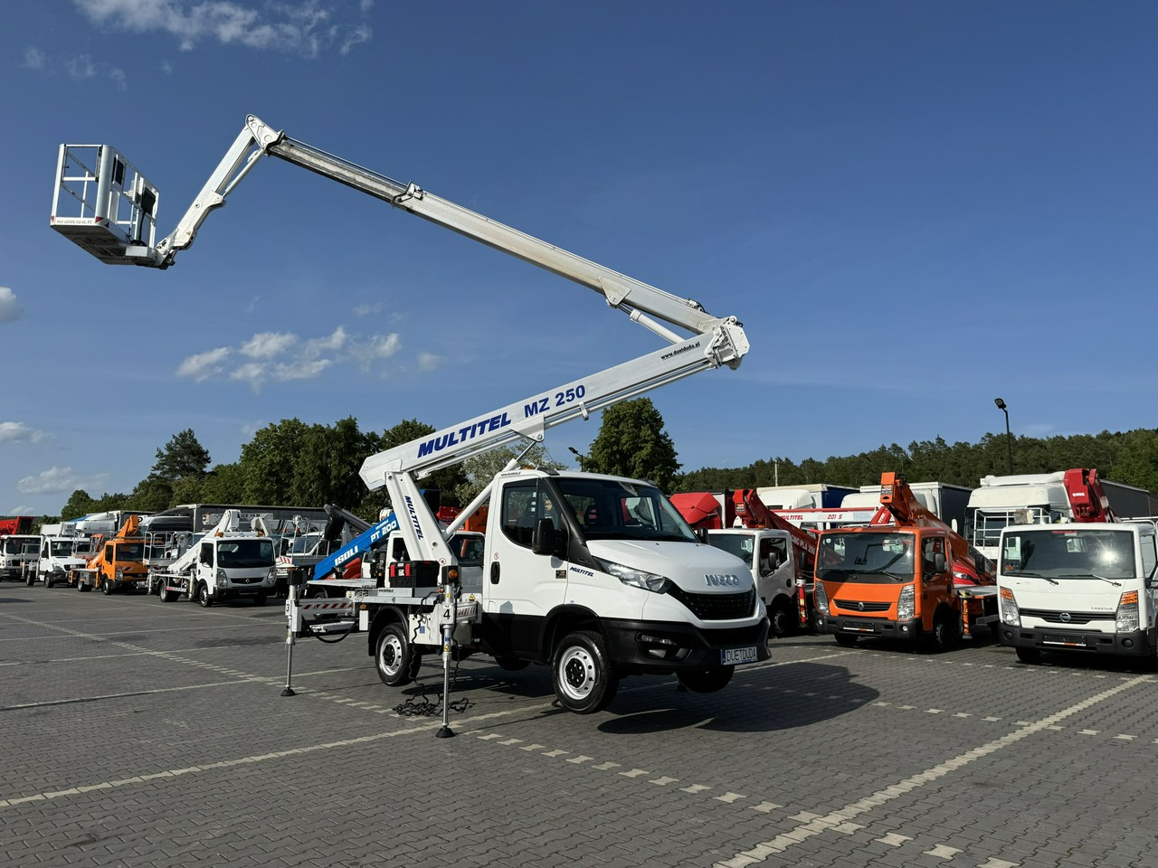 Iveco Daily 35S14 - פלטפורמה אווירית מותקנת על משאית: תמונה 5 Iveco Daily 35S14 - פלטפורמה אווירית מותקנת על משאית: תמונה 5