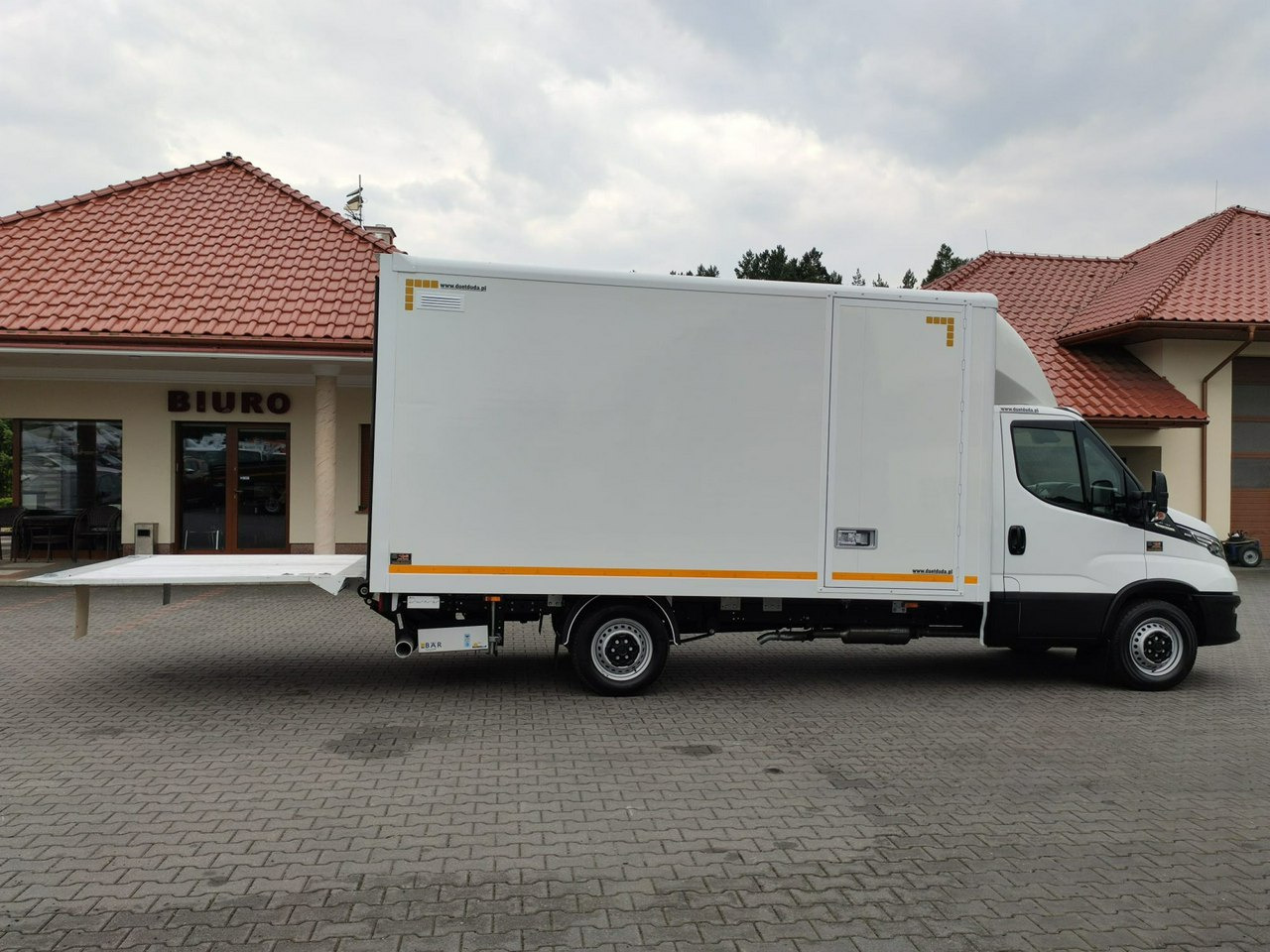 Iveco Daily 35S16S V - כלי רכב מסחרי עם תיבה: תמונה 1 Iveco Daily 35S16S V - כלי רכב מסחרי עם תיבה: תמונה 1