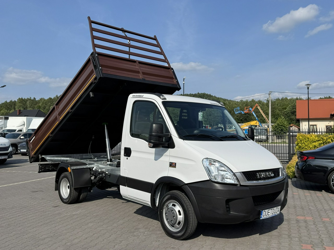 Iveco Daily 50C18 V - כלי רכב מסחרי מזהיר: תמונה 4 Iveco Daily 50C18 V - כלי רכב מסחרי מזהיר: תמונה 4