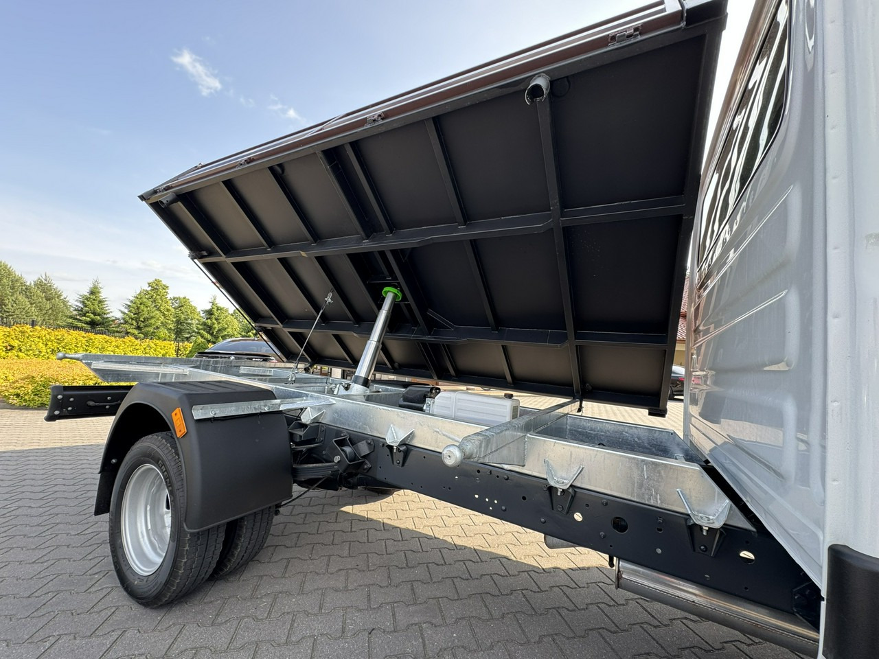 Iveco Daily 50C18 V - כלי רכב מסחרי מזהיר: תמונה 5 Iveco Daily 50C18 V - כלי רכב מסחרי מזהיר: תמונה 5