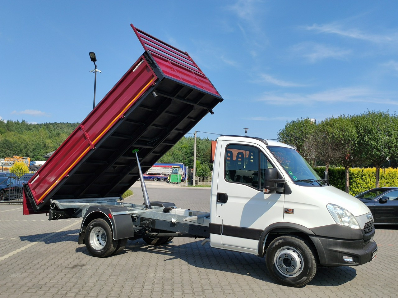 Iveco Daily 70C18 V H - כלי רכב מסחרי מזהיר: תמונה 3 Iveco Daily 70C18 V H - כלי רכב מסחרי מזהיר: תמונה 3