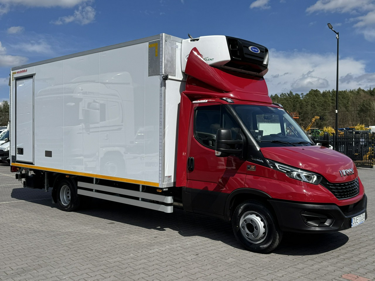 Iveco Daily 72C21 Mroźnia HI-MATIC Ściana Grodziowa Multitemperatura - כלי רכב מסחרי לקירור: תמונה 1 Iveco Daily 72C21 Mroźnia HI-MATIC Ściana Grodziowa Multitemperatura - כלי רכב מסחרי לקירור: תמונה 1