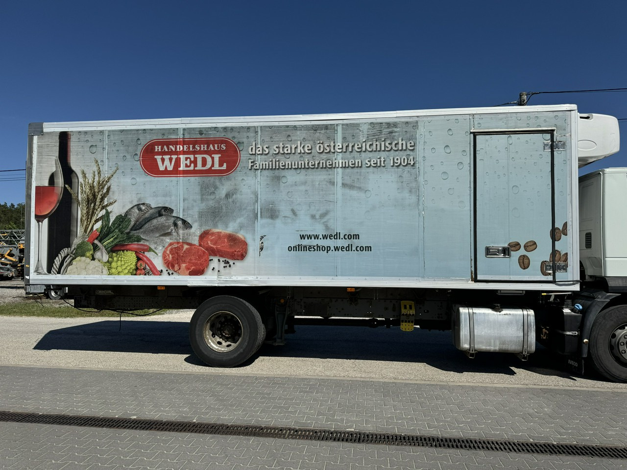 Iveco Zabudowa Chłodnia Agregat Carrier Supra 950Mt + Winda - גוף החלפה למקרר: תמונה 1 Iveco Zabudowa Chłodnia Agregat Carrier Supra 950Mt + Winda - גוף החלפה למקרר: תמונה 1
