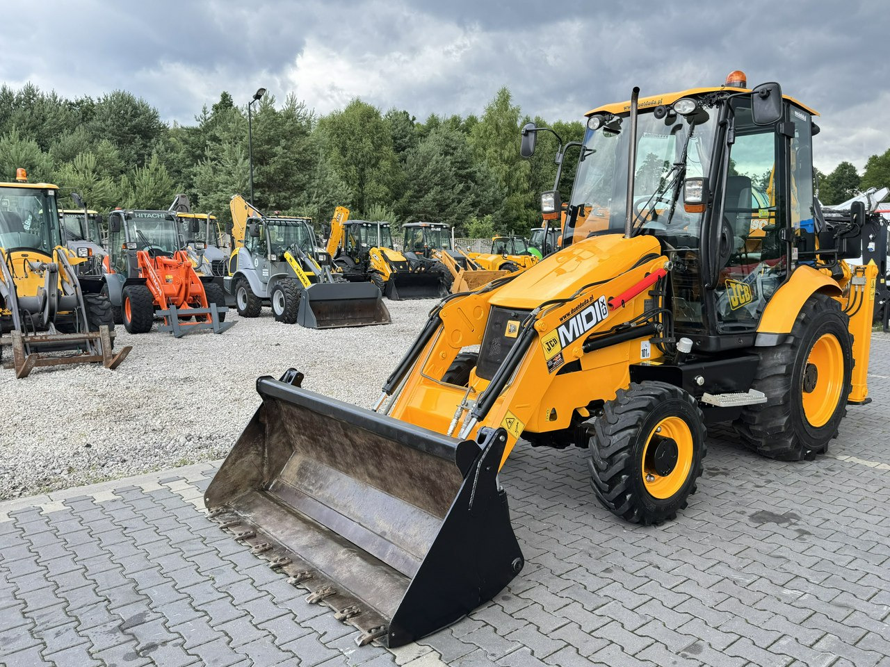 JCB MIDI CX Szybkozłącze Nowe Opony bez luzów i wycieków Super Stan - מחפרון: תמונה 1 JCB MIDI CX Szybkozłącze Nowe Opony bez luzów i wycieków Super Stan - מחפרון: תמונה 1