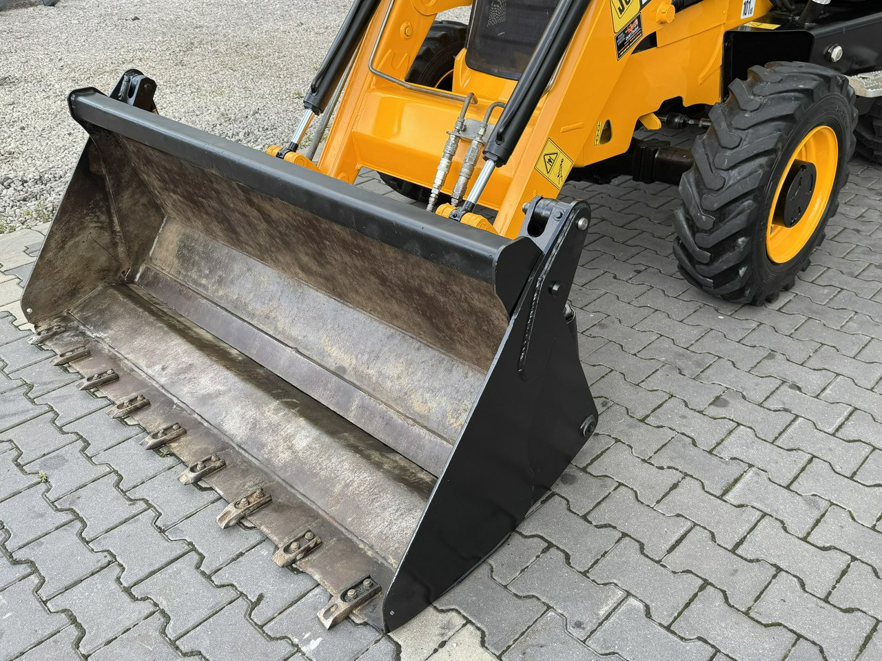 JCB MIDI CX Szybkozłącze Nowe Opony bez luzów i wycieków Super Stan - מחפרון: תמונה 2 JCB MIDI CX Szybkozłącze Nowe Opony bez luzów i wycieków Super Stan - מחפרון: תמונה 2