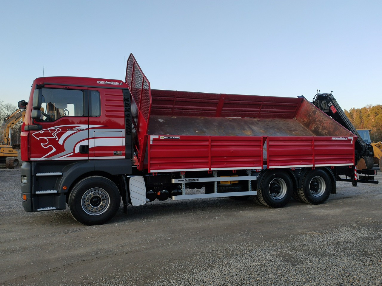 MAN Man 26.440 6x4 HDS HIAB 166 B-3 DUO Wywrotka Meiller 2-stronna - מזהיר, משאית מנוף: תמונה 2 MAN Man 26.440 6x4 HDS HIAB 166 B-3 DUO Wywrotka Meiller 2-stronna - מזהיר, משאית מנוף: תמונה 2