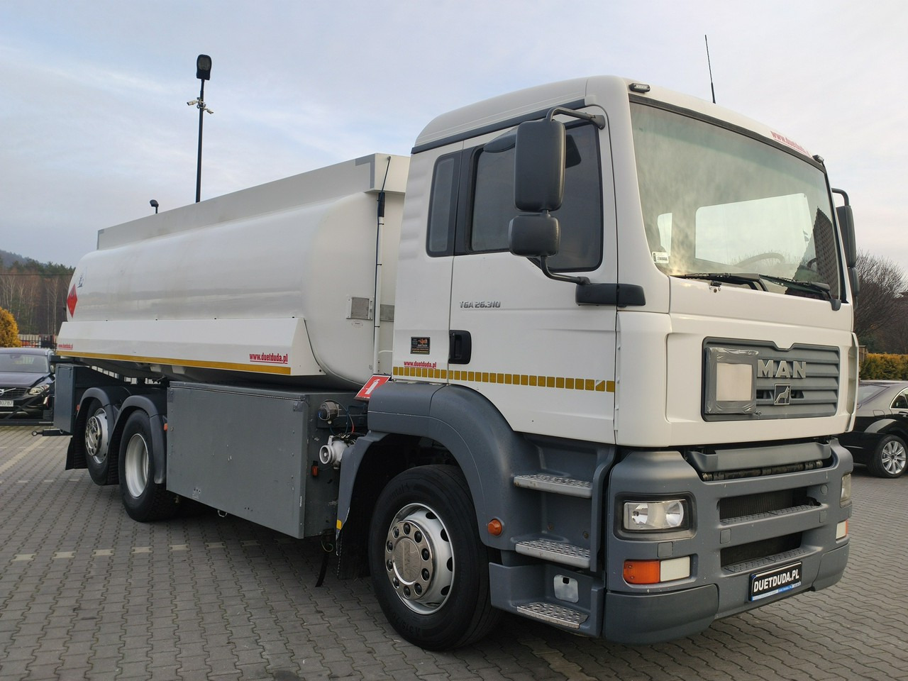 MAN TGA 26.310 Autocysterna z Dystrybucją - משאית מכל: תמונה 5 MAN TGA 26.310 Autocysterna z Dystrybucją - משאית מכל: תמונה 5