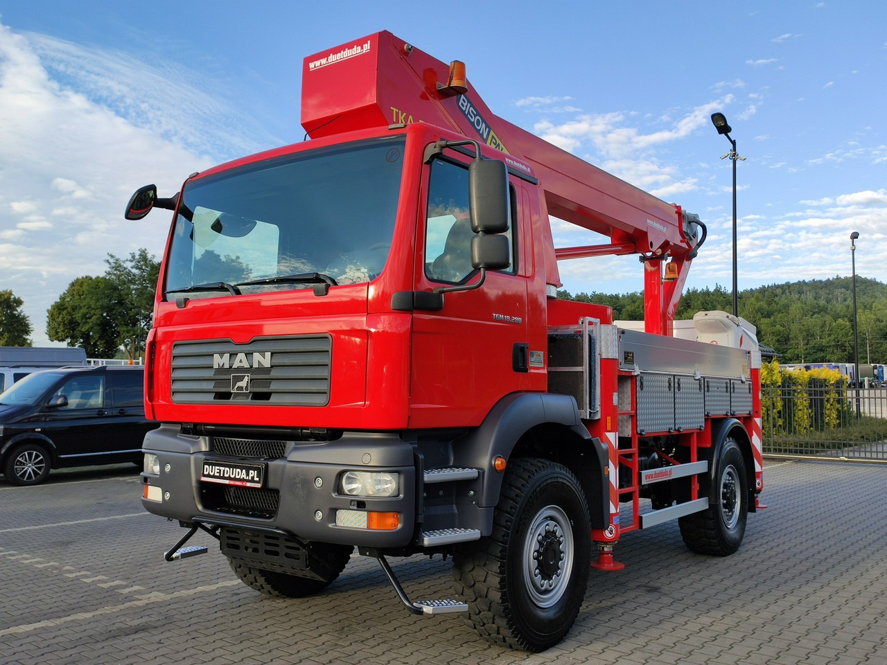 MAN TGM 18.280 4x4 Zwyżka Bison Palfinger TKA 28 Podnośnik Koszowy - פלטפורמה אווירית מותקנת על משאית: תמונה 4 MAN TGM 18.280 4x4 Zwyżka Bison Palfinger TKA 28 Podnośnik Koszowy - פלטפורמה אווירית מותקנת על משאית: תמונה 4
