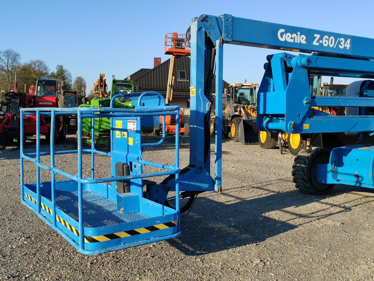 Manitou 200 ATJ,Genie Z60/34 PODNOŚNIK PRZEGUBOWY TELEKOPOWY JGL 4x4 4WD - זרוע מרפקי: תמונה 3 Manitou 200 ATJ,Genie Z60/34 PODNOŚNIK PRZEGUBOWY TELEKOPOWY JGL 4x4 4WD - זרוע מרפקי: תמונה 3