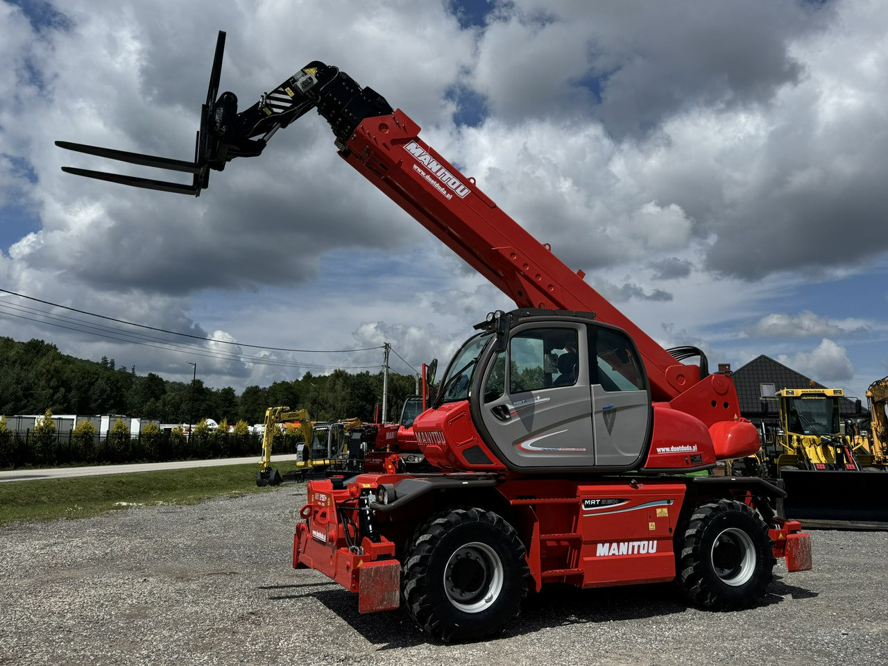 Manitou MRT 2150 + ROTO Ładowarka Teleskopowa Obrotowa 2550 - מפעיל טלסקופי: תמונה 2 Manitou MRT 2150 + ROTO Ładowarka Teleskopowa Obrotowa 2550 - מפעיל טלסקופי: תמונה 2